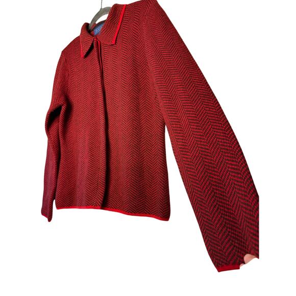 J. McLaughlin Red Black Pattern Long Sleeve Collared Sweater Cardigan Sz M Wool - Picture 2 of 6